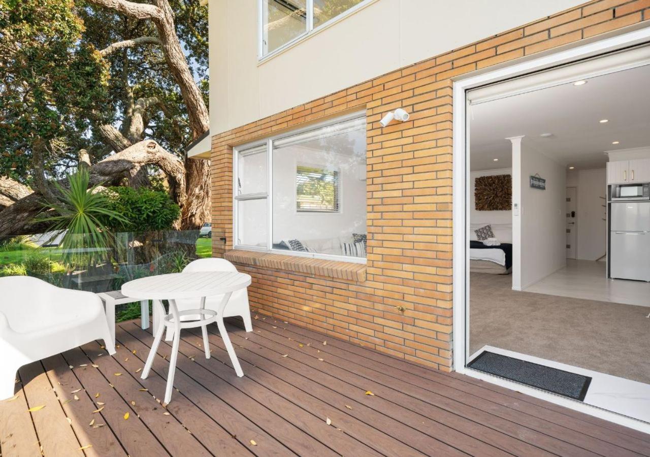 Harbour View Motel And Waterfront Apartments Tauranga Exterior photo