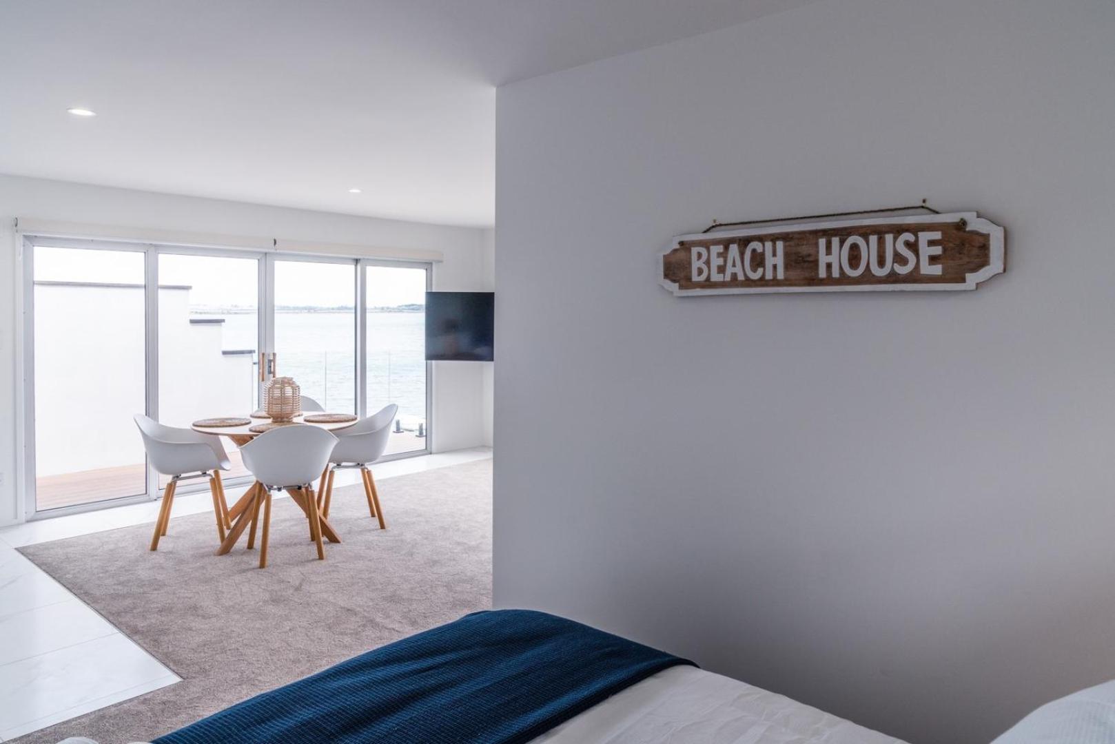 Harbour View Motel And Waterfront Apartments Tauranga Exterior photo
