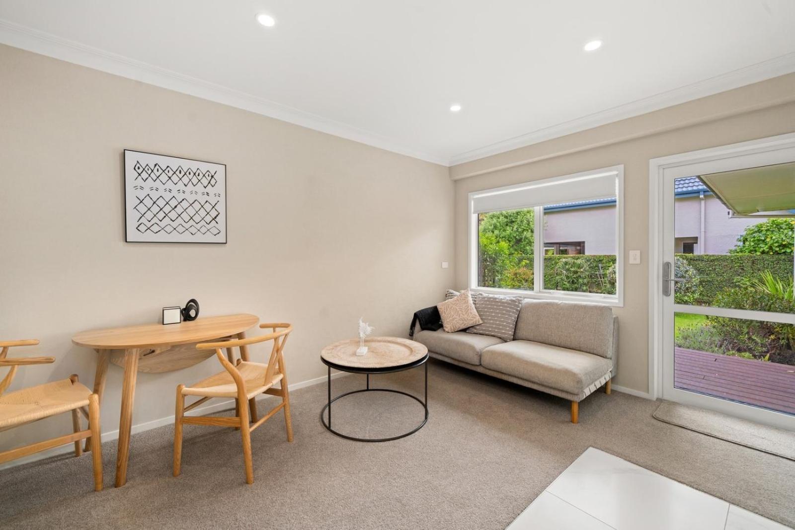 Harbour View Motel And Waterfront Apartments Tauranga Exterior photo