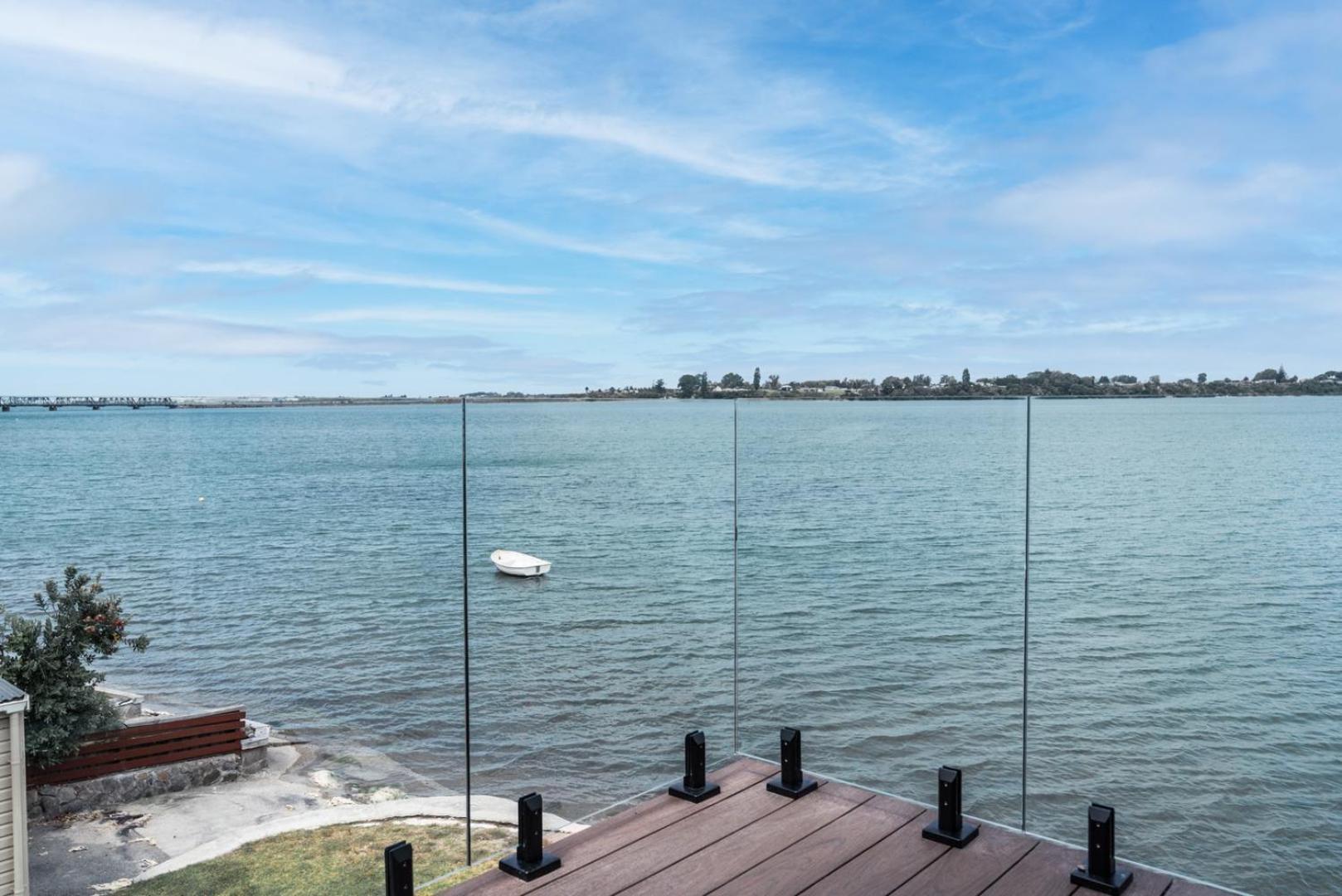 Harbour View Motel And Waterfront Apartments Tauranga Exterior photo