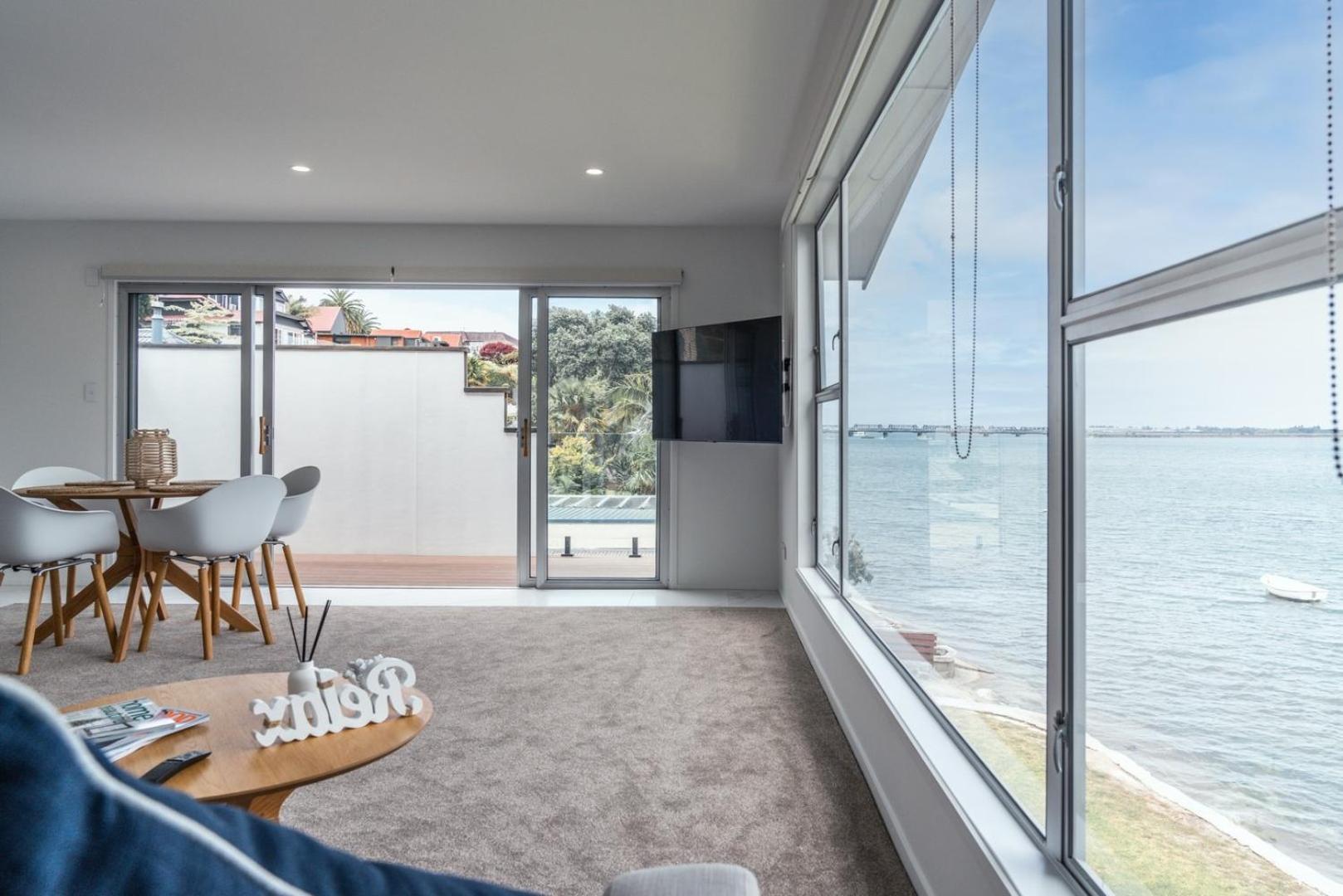 Harbour View Motel And Waterfront Apartments Tauranga Exterior photo