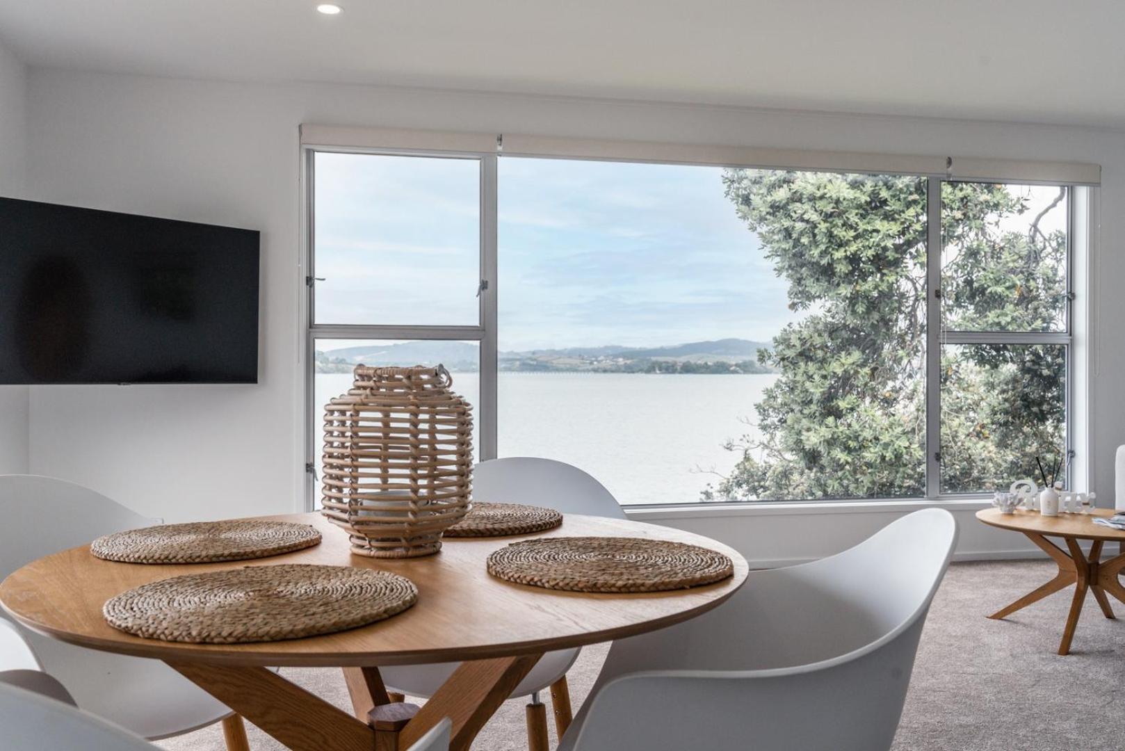 Harbour View Motel And Waterfront Apartments Tauranga Exterior photo